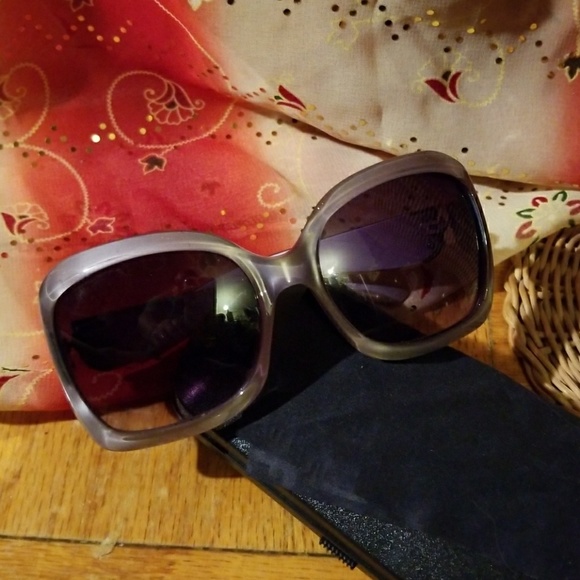 Vintage Gray Square Frame Sunglasses - Picture 1 of 8